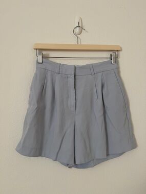 Aritzia Babaton Effortless Shorts Size 4 Pastel Blue Office Minimalist Neutral